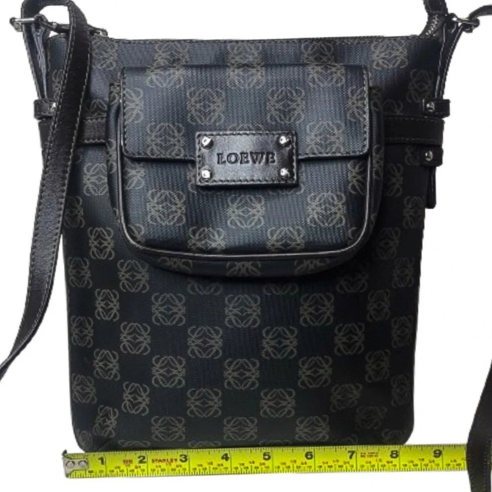 LOEWE Anagram Crossbody Messenger Bag with Matching Pouch On Front EUC Unisex